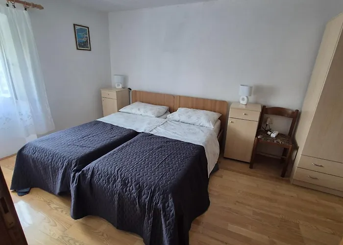 The View House Lucano Vidovic